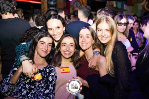 KISS1210223284