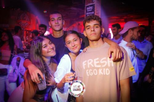 KISS140922 776