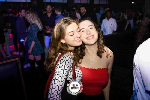 KISS26102217875
