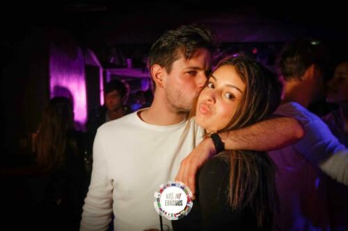 KISS280922 476