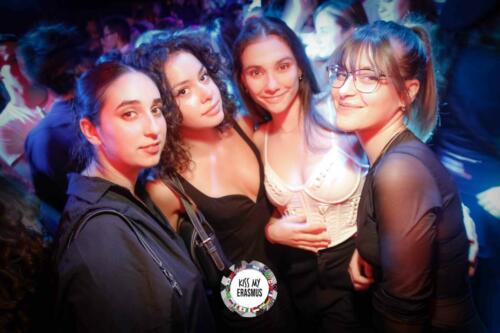 KISS280922 485